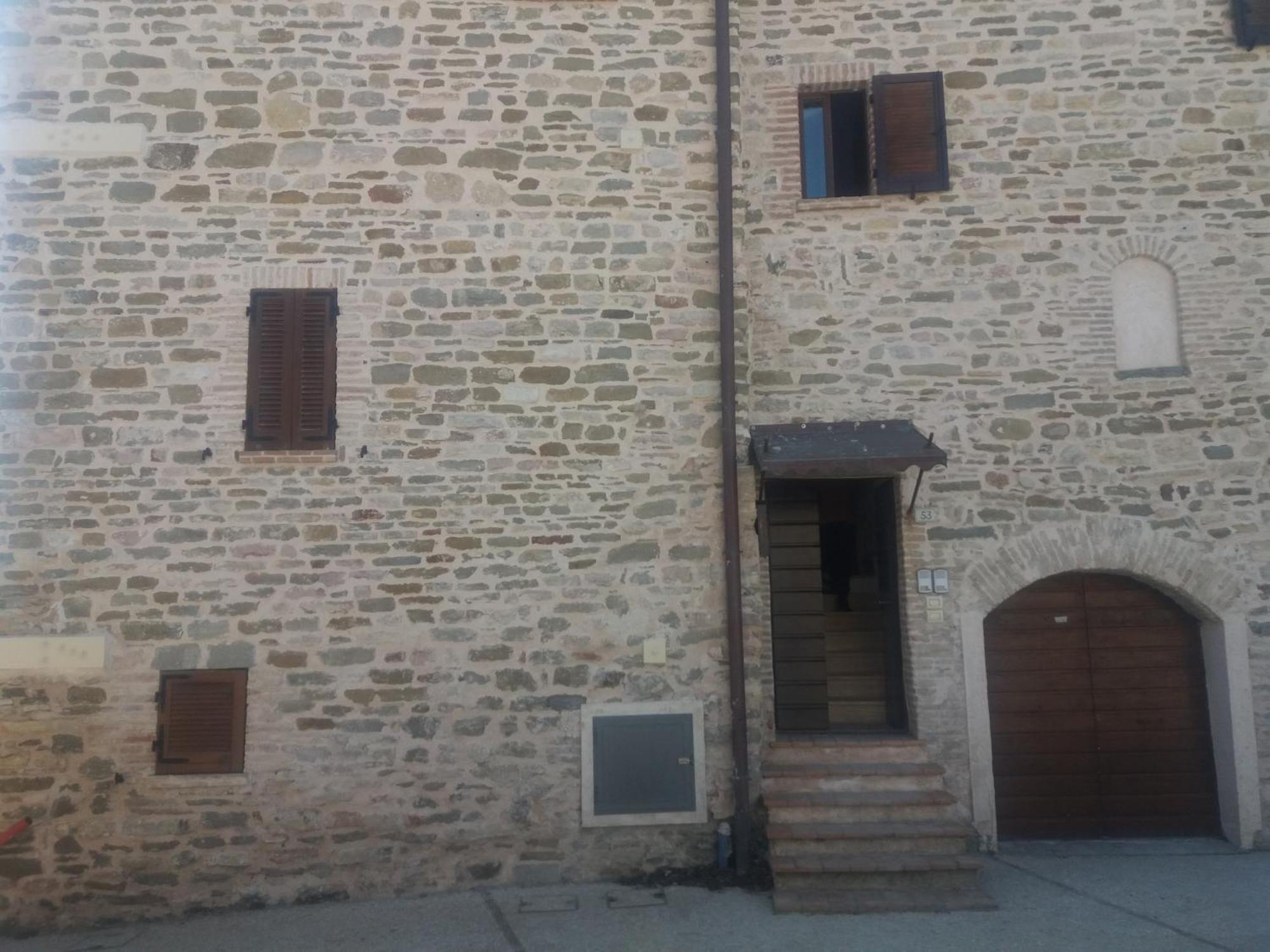 Ospitaci Appartamenti Giove Valtopina Rom bilde